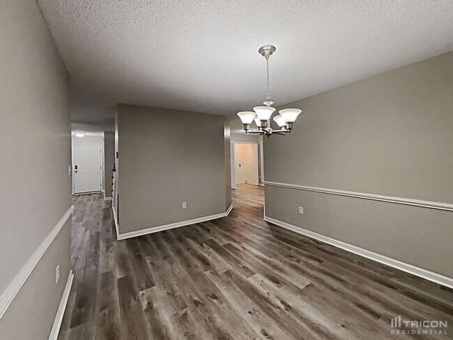 Building Photo - 415 Westminster Dr