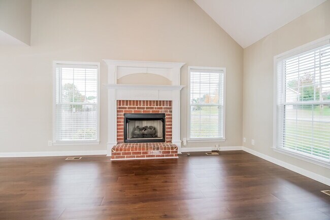 Building Photo - 2910 Iona Dr