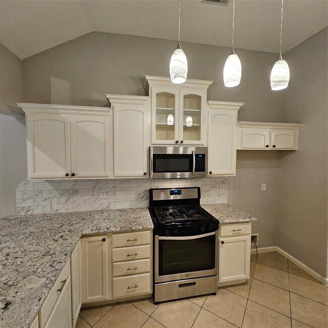 Foto del edificio - 3427 Brookwood Dr
