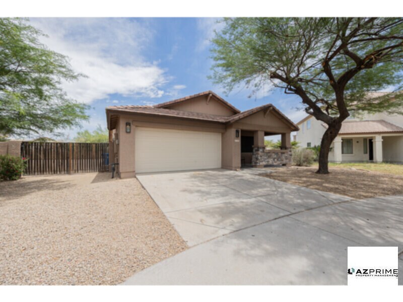 Foto principal - Stylish 3/2 Phoenix Home with RV Gate &amp...