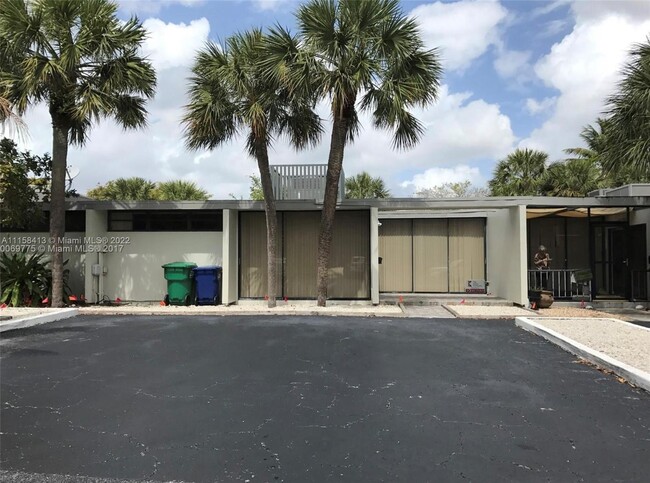 Building Photo - 6506 Miami Lakes Dr