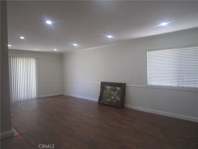 Foto del edificio - 18639 Liggett St