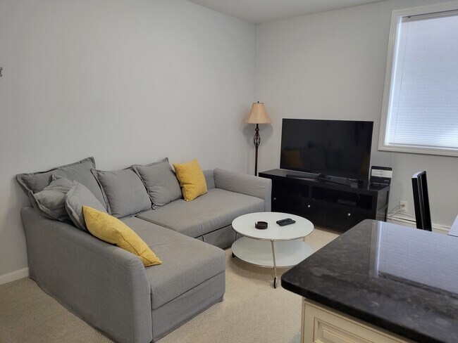 living area - 97-13 64th Rd