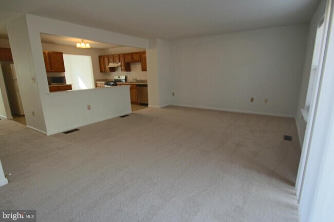 Building Photo - 1051 Balley Dr