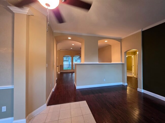 Building Photo - 1715 Diamond Brook Dr
