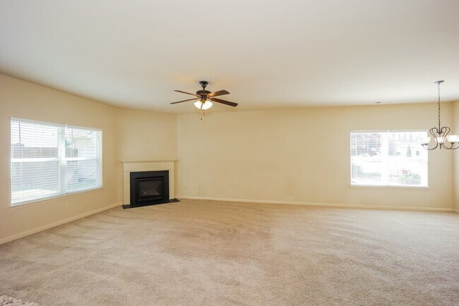 Building Photo - 120 Preserve Dr
