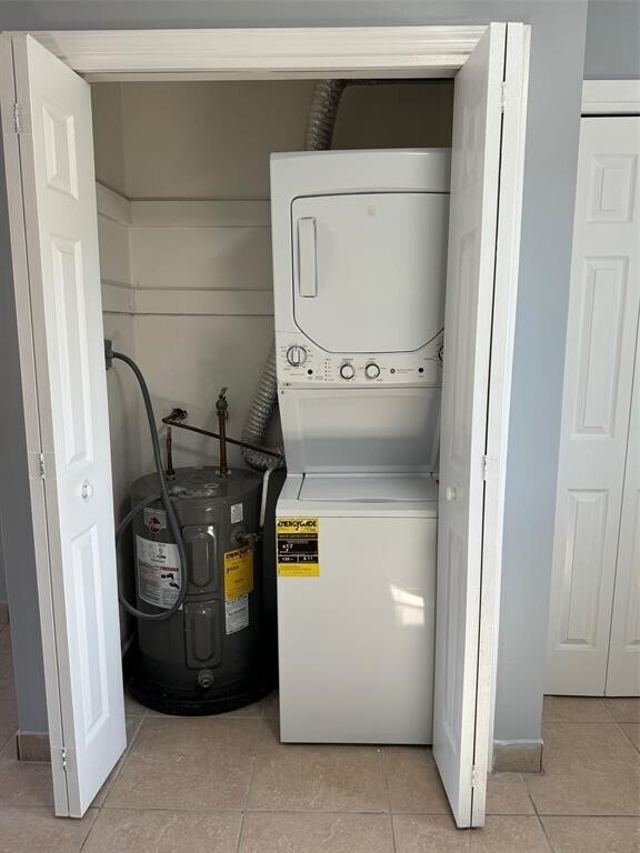 Lavadora/secadora en unidad - 1036 NW 5th Ave