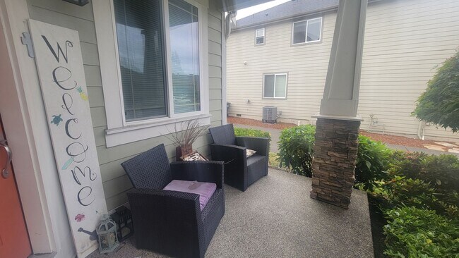 Foto del edificio - Beautiful 5 Bed/3Ba Single Family Home