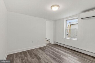 Building Photo - 1124 S 15th St