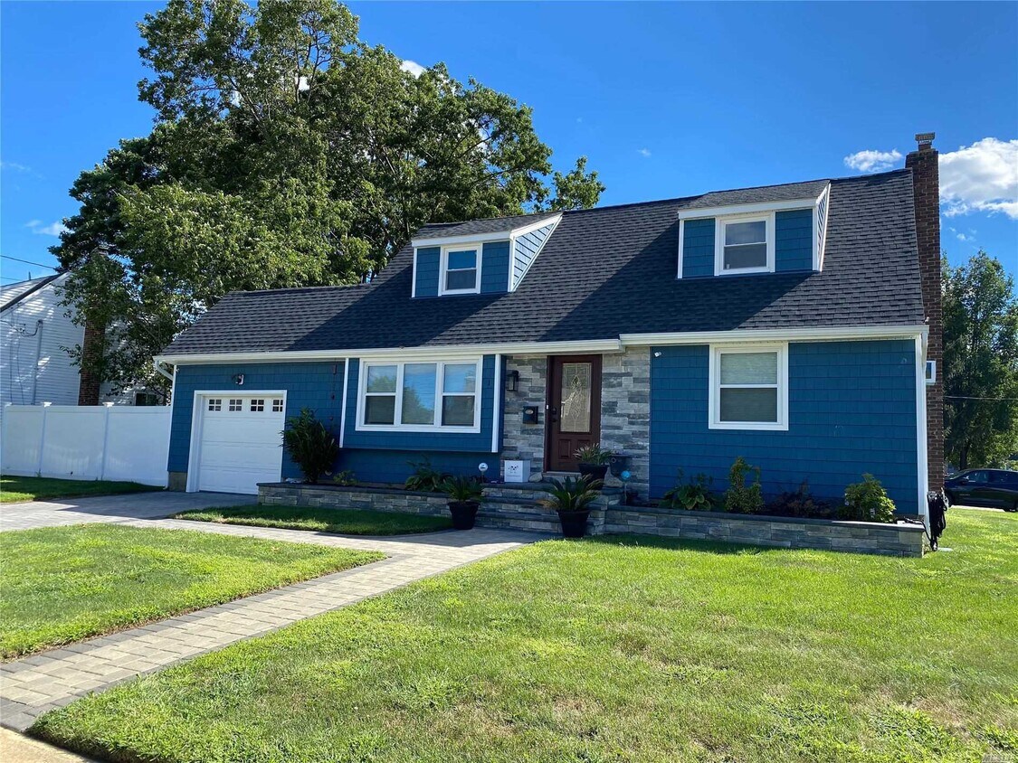 Primary Photo - 1 Rustwood Pl