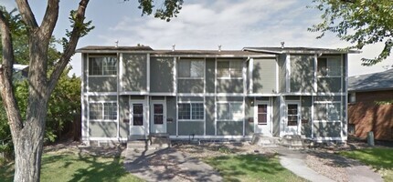 Building Photo - 1975 Akron St