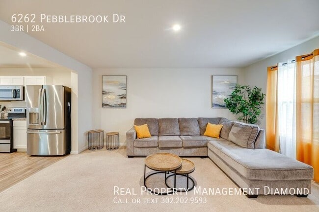 Building Photo - 6262 Pebblebrook Dr