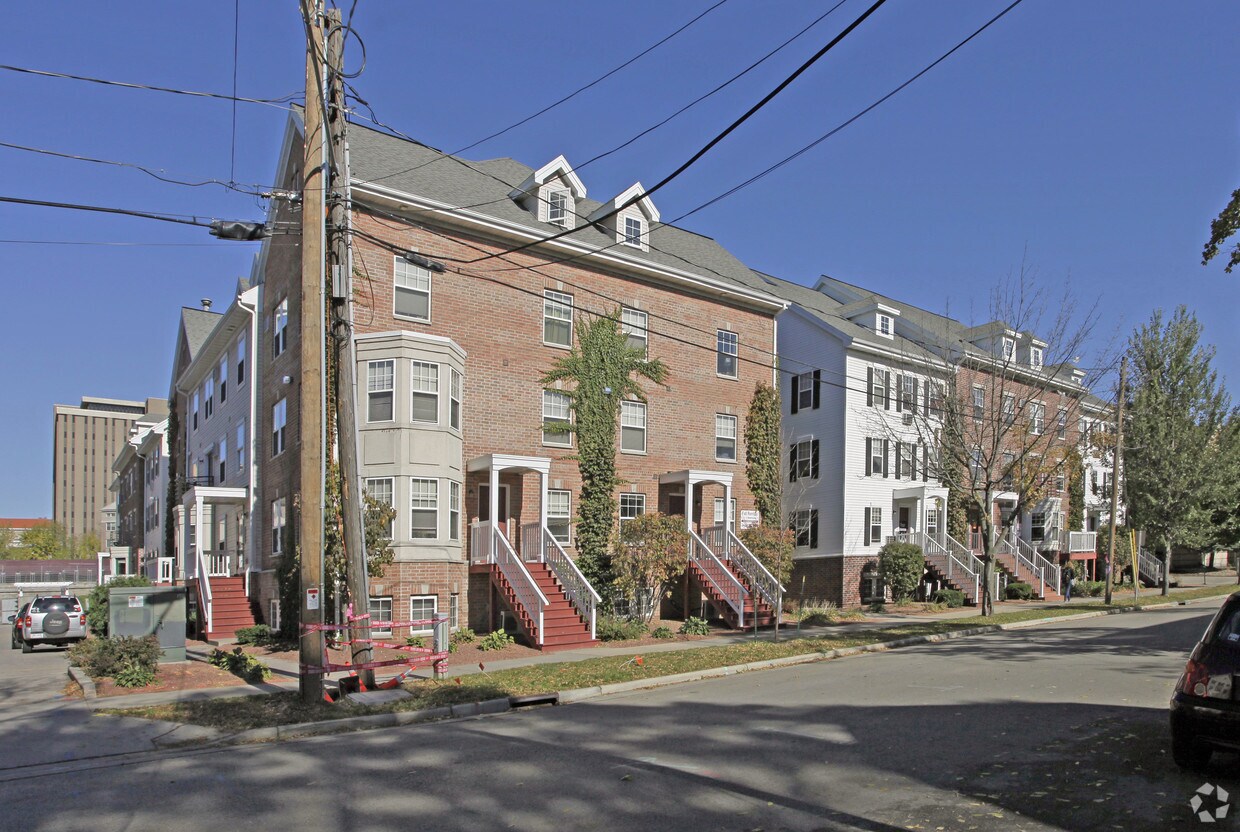 Campus Village Apartments Apartments in Madison, WI