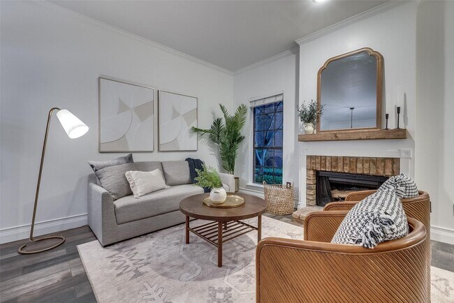 Foto del edificio - 4405 Bowser Ave