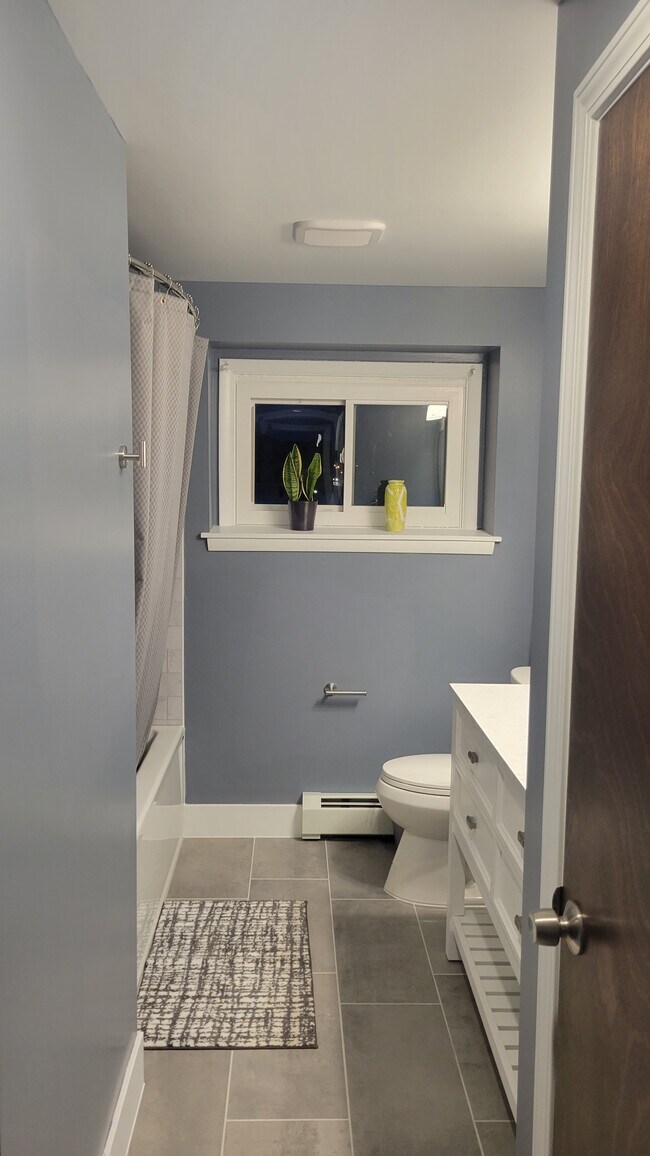 811 Englewood Ave Unit 2, Buffalo, NY 14223 Apartments in Buffalo, NY