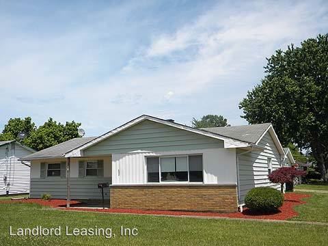 Primary Photo - 220 Windsor Dr