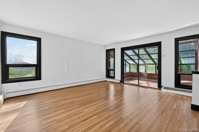 Building Photo - 40 Felter Hill Rd
