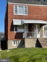 Building Photo - 5122 Plainfield Ave