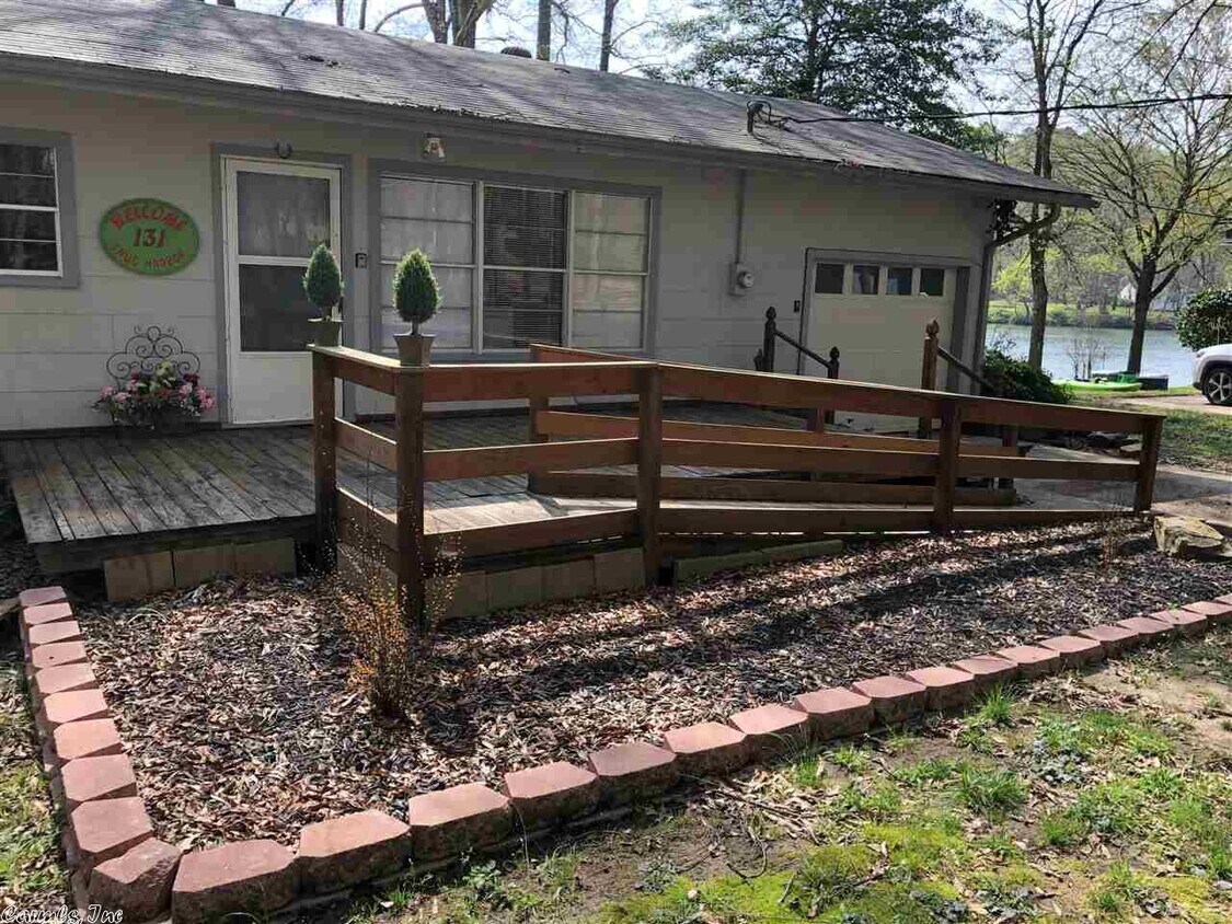 Primary Photo - 131 Snug Harbor Cir