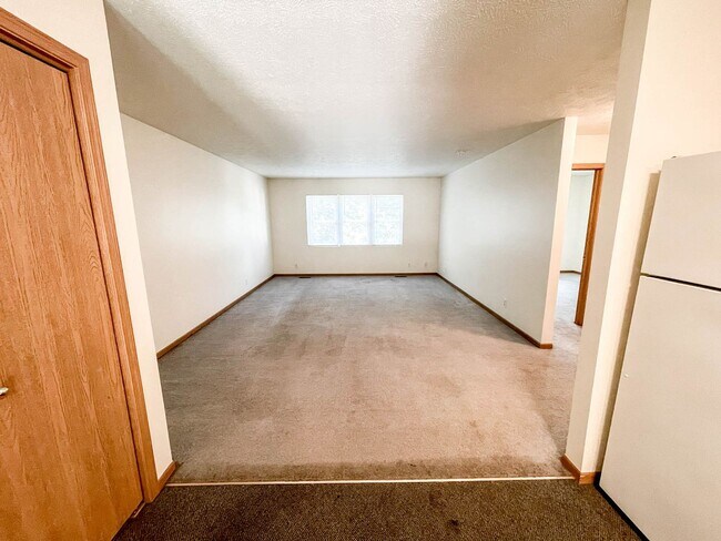 Building Photo - Lowell Avenue