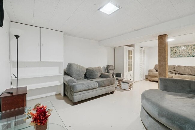 Building Photo - 1954 Wisteria Rd