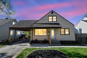 Building Photo - 3333 Dresden St