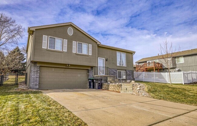 Building Photo - Location, Location, Location