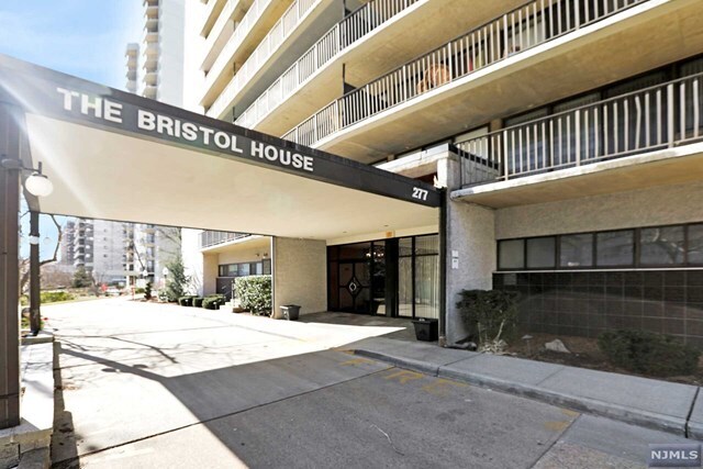 Building Photo - 277 Prospect Ave
