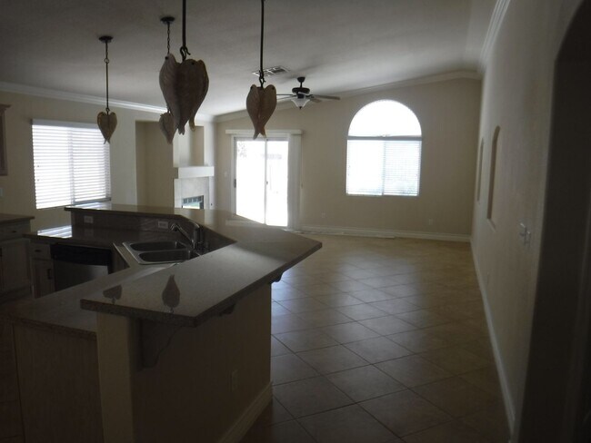 Building Photo - HOME ON A VIEW LOT WITH NOBODY BEHIND YOU!  MANY UPGRADES!