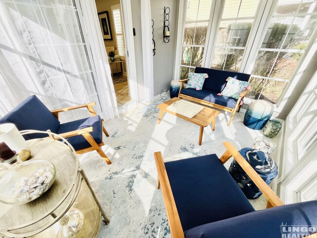 Sunroom - 20256 Simonton Ct