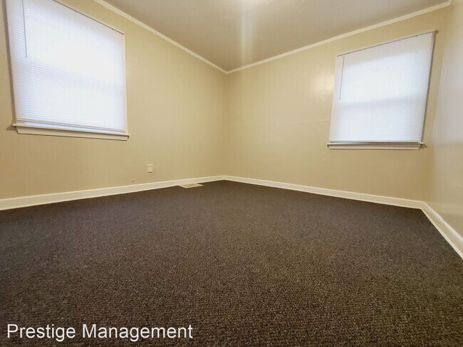 Foto del edificio - 2 br, 1 bath House - 3831 Sheffield Ave