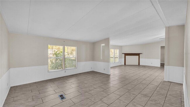 Building Photo - 8638 Gibson Oaks Dr