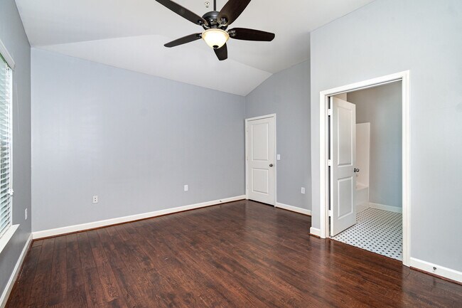Foto del edificio - 4505 Old Battleground Rd