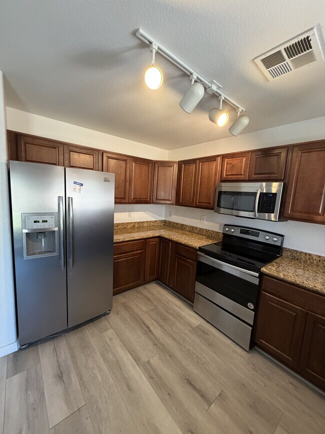 Foto del edificio - 1124 W Laurel Ave