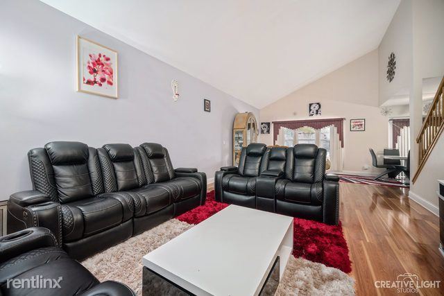 Foto del edificio - 4 br, 3 bath House - 5823 Lake Pointe Drive