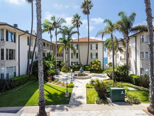 Foto del edificio - "Chic Coastal Living: Elegant 1-Bedroom Retreat with Luxe Finishes in La Jolla"