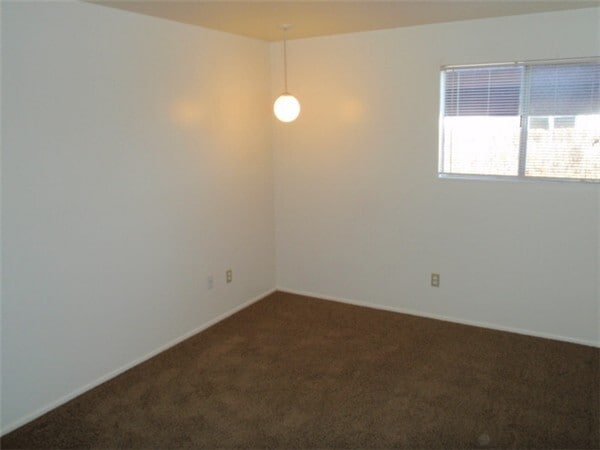 Building Photo - 4845 S 450 W