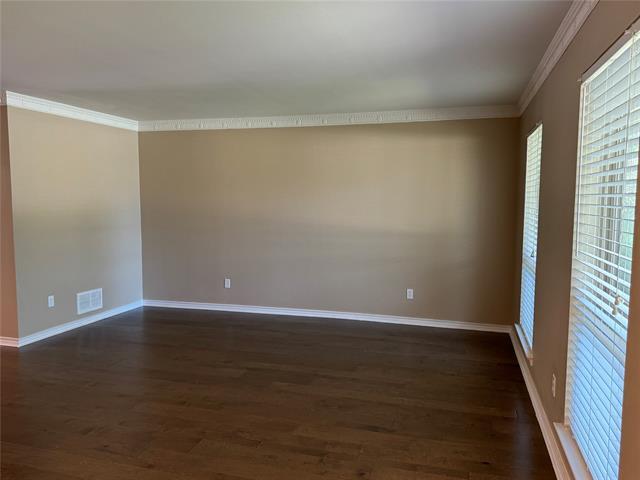 Building Photo - 3786 Weeburn Dr