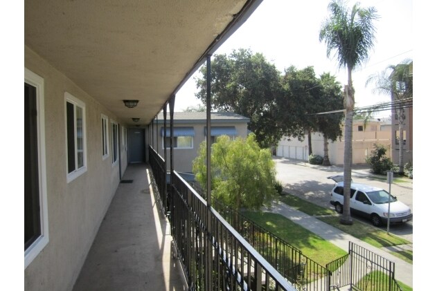 Building Photo - Spurgeon Street Apartments