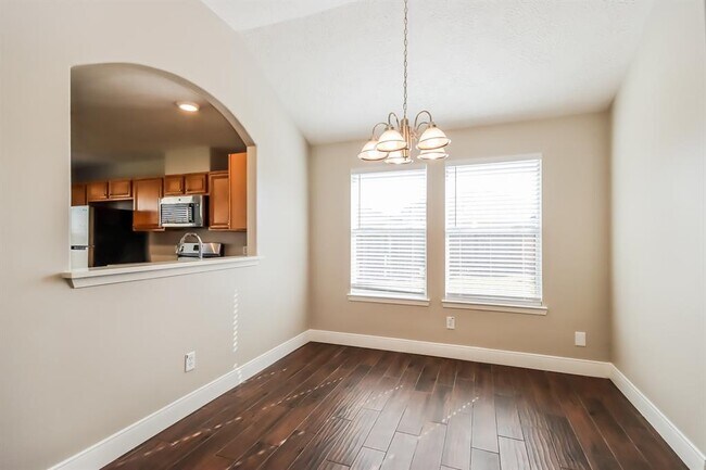 Foto del edificio - 21618 Aldercy