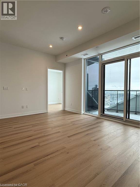 Photo du bâtiment - 25 Wellington St S