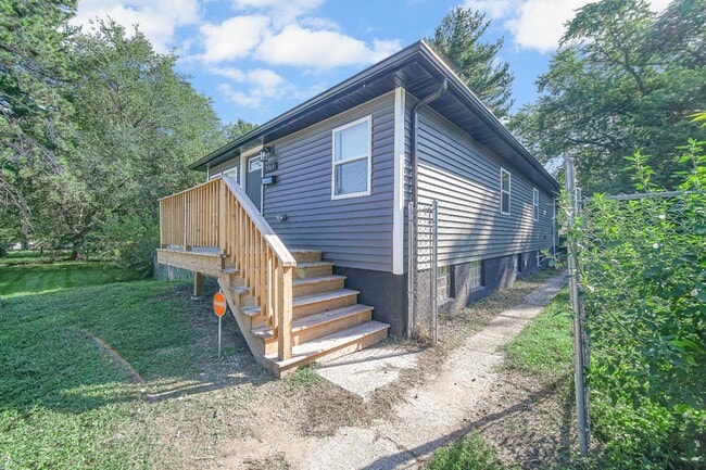 Building Photo - 5165 Pennsylvania St
