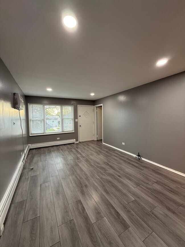 Building Photo - 1819 N 38th Ave
