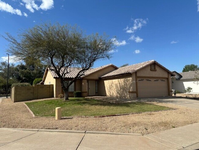 Foto del edificio - GILBERT SINGLE LEVEL HOME NEAR SAN TAN MALL