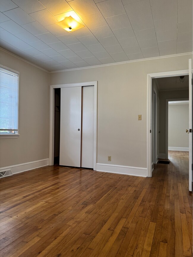 Building Photo - 506 Olive Branch Rd