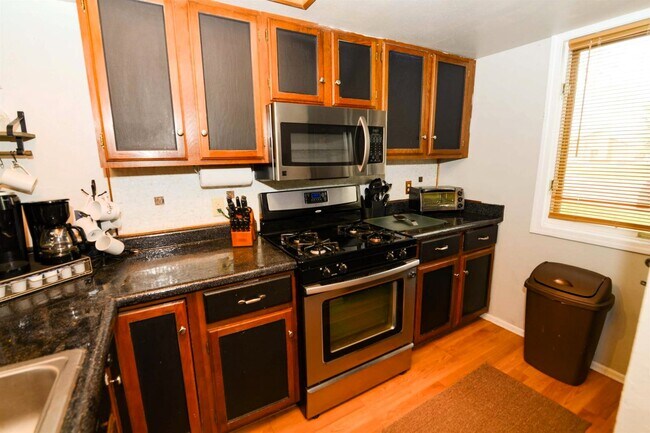 Building Photo - 247 Davis Cup Dr