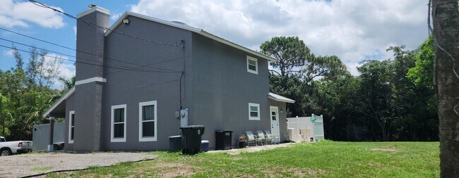 Building Photo - 16930 W Brighton Dr