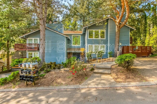 Building Photo - 303 Cervantes Cir