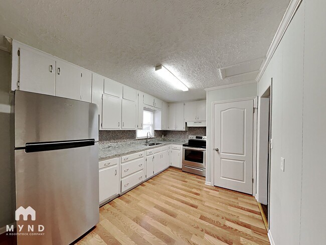 Foto del edificio - 7614 Connell Dr