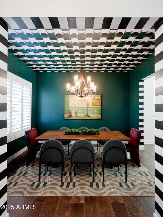 Foto del edificio - 3229 E Campbell Ave